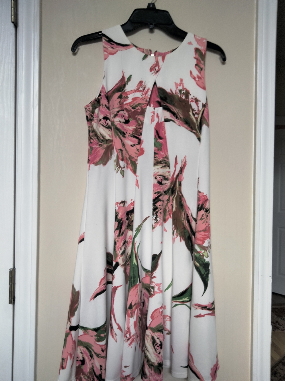 Gabby Skye Pink and White Floral Midi Dress